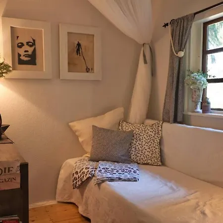 Sommerhaus Mit Hangterrasse, Aussenkamin Und Sauna *